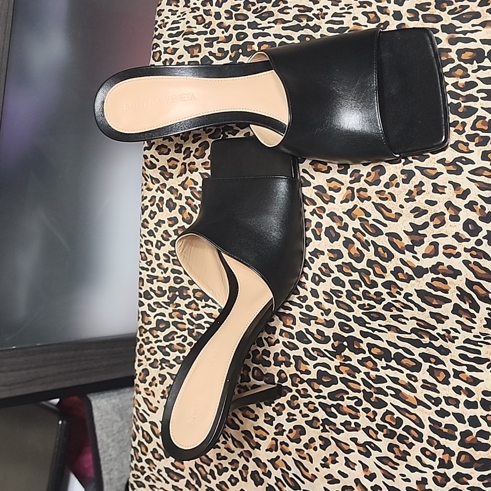 Bottega Veneta Stretch Leather Mules Slides Heels Womens 41 11 Black Slip On